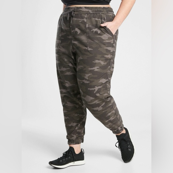 Athleta Pants - Athleta Farallon Jogger in light olive Camo